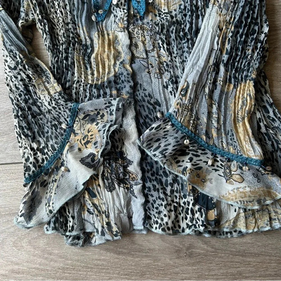 Funsport Animal Print  Sequins Ruffles Blouse - Picture 10 of 13